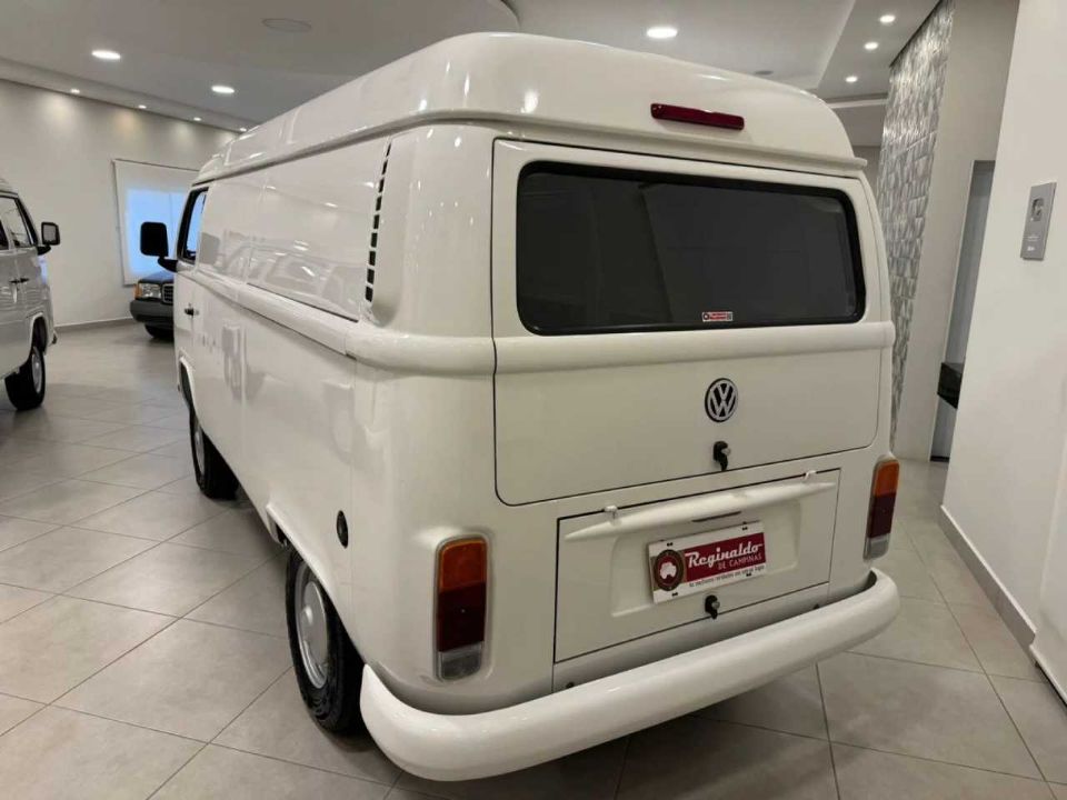 Volkswagen Kombi Furgão